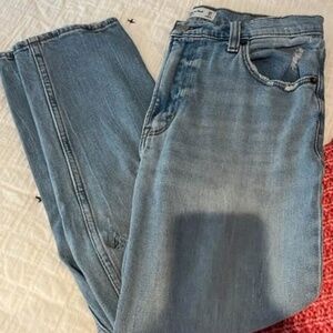 Abercrombie & Fitch The Skinny High Rise Jeans